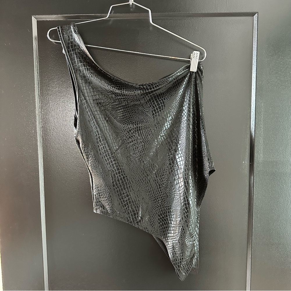 SHEIN One Shoulder Bodysuit